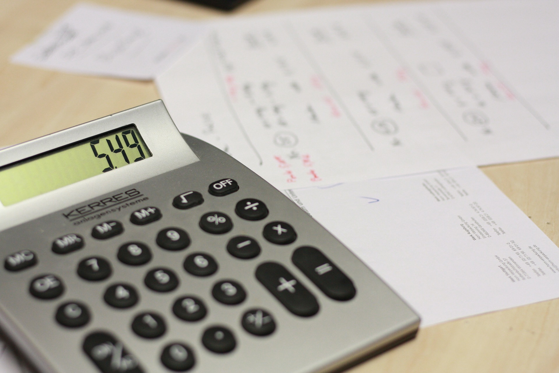 pricing e-learning course using calculator